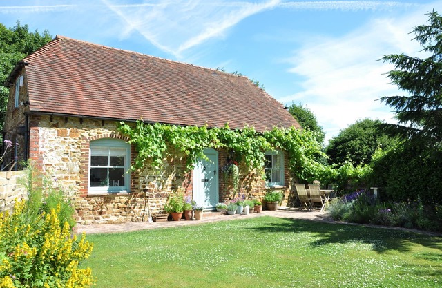 Mill Barn by inspirestays.com - a cottage that sleeps 2 guests in 1 bedroom