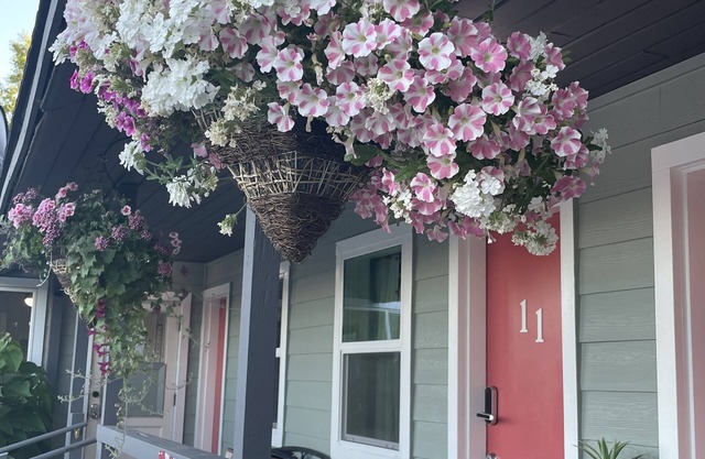 Millz Manor at Fall River Millz