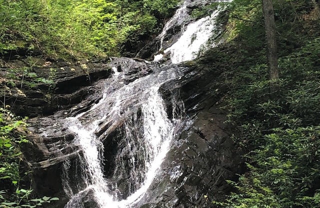 Mimi’s House at Goshen Falls Near Helen and Unicoi State Park