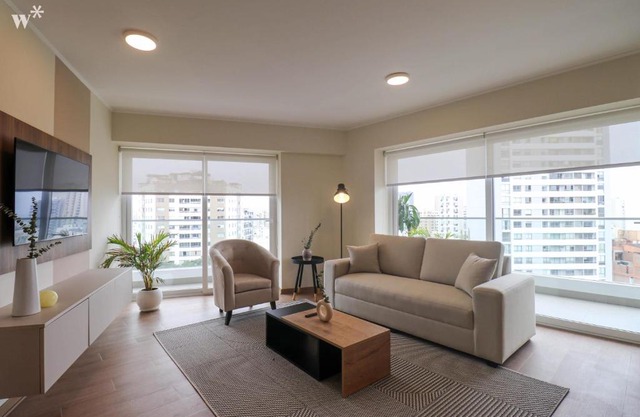 Minimalist 2BR in Miraflores