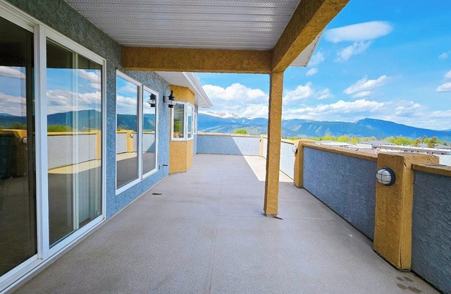 Misty Mountain Inn and Suites