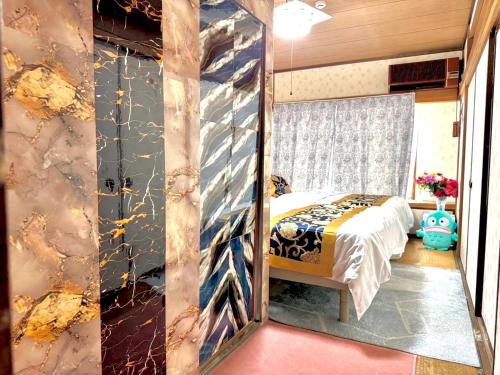 Mito Houses 20 or 27 Pax - Bus & Breakfast Options