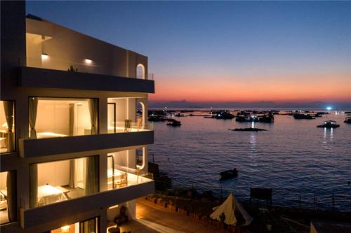 Miyue · ShenZhen Monemvasia Sea View Resort