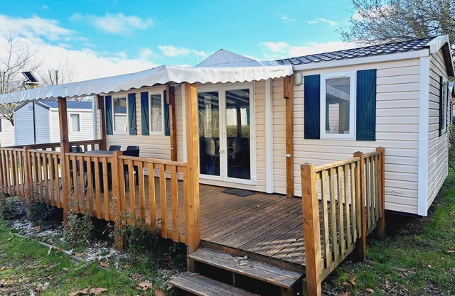 Mobile home in the heart of a 5-star campsite