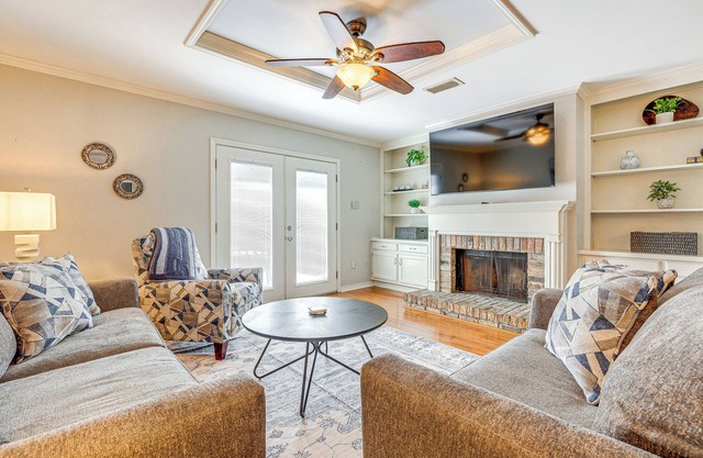 Mobile Townhome Near University of South Alabama!