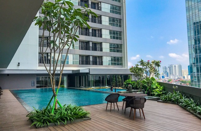 Modern 1BR at Ciputra World 2 Apartment