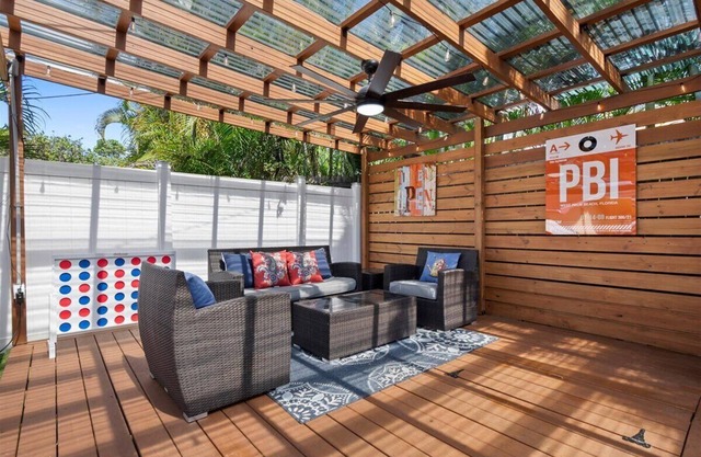 Modern 2BR-Hot Tub/Pergola/Games