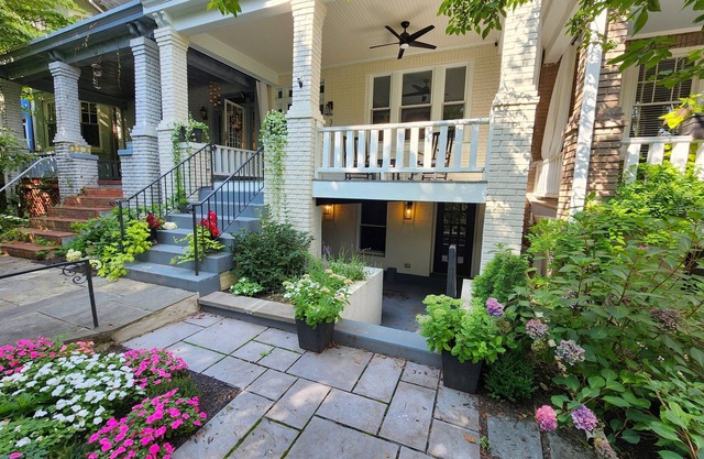 Modern 2BR in Mount Pleasant Across From the National Zoo and Rock Creek Park!