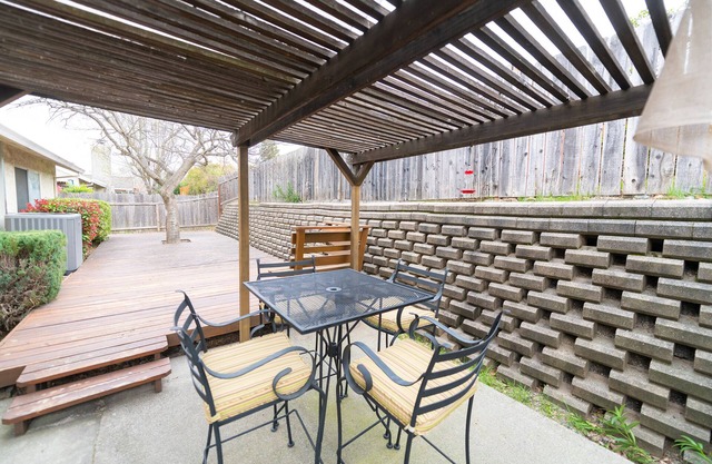 Modern 4BR Home CALDWELL PARK | ARCADE & PARKING