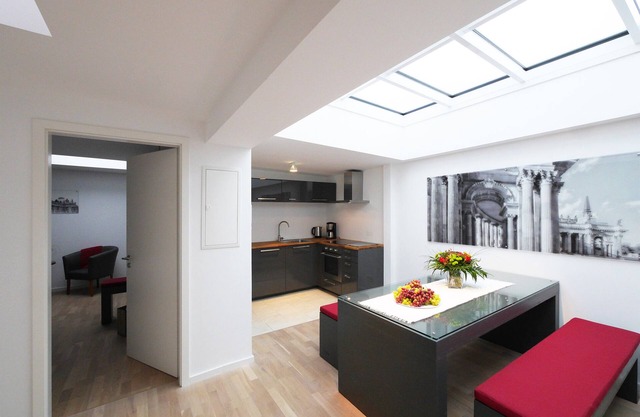 Modern 4p Apartment on Holy See