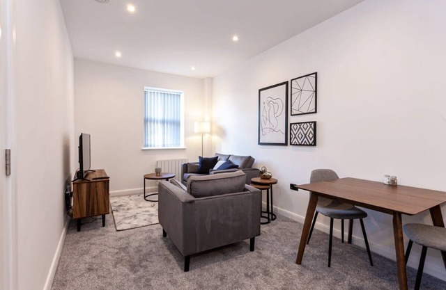 Modern and Cosy 1 Bedroom Apartment in Bolton