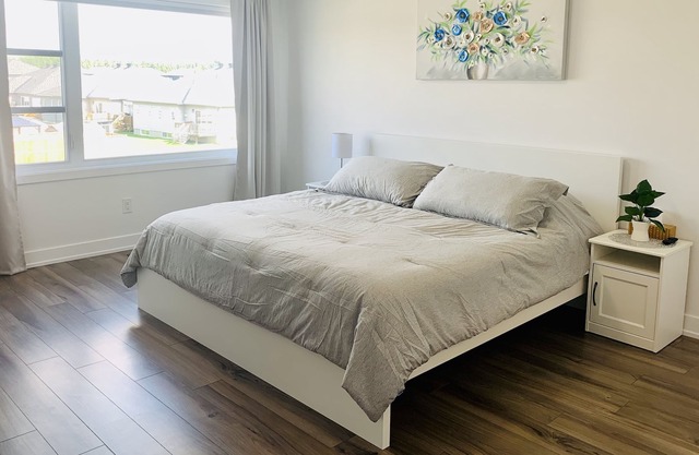 Modern and Cozy three bedroom home