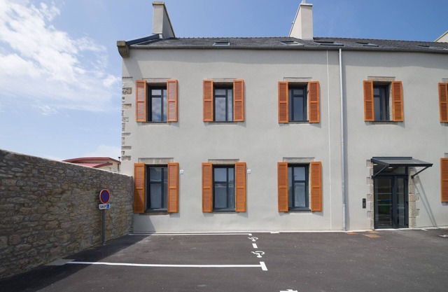 Modern Apartment by the Sea