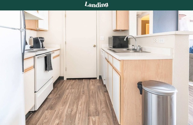 Modern Apartment in Prime Location (ID7250X84)