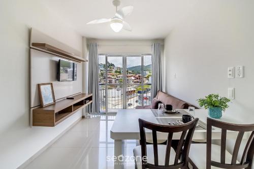 Modern apartment near the BC Ferris Wheel MBH0601