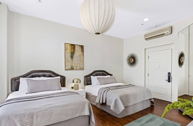 Modern Double Bed Studio in Historic Mt. Vernon