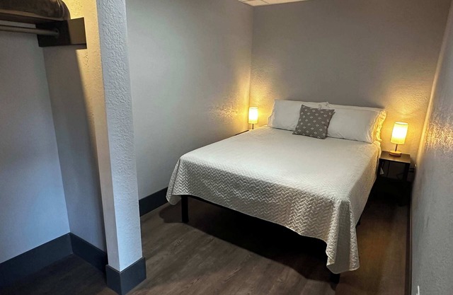 Modern Downtown Retreat