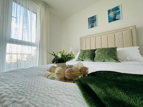Modern Flat in Greenwich