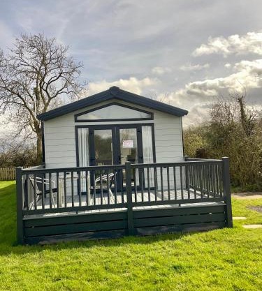 Modern homely Chalet in Tuxford