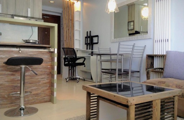 Modern Japanese-Inspired Cozy Retreat near BGC