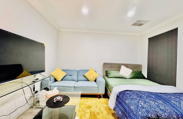 Modern King Suite Swan Valley