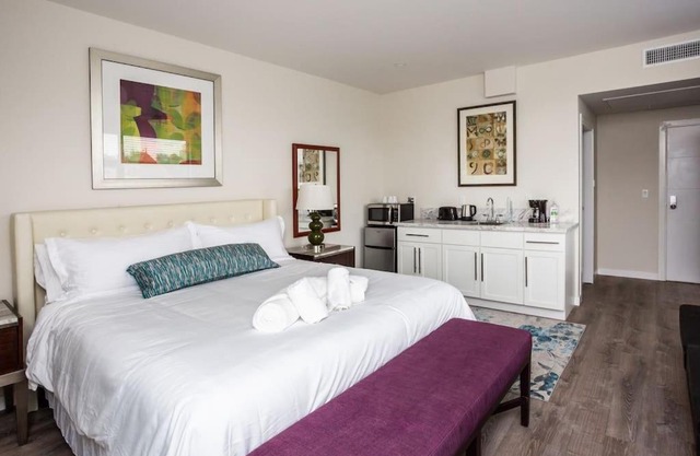 Modern, Luxurious and Prime location All in One