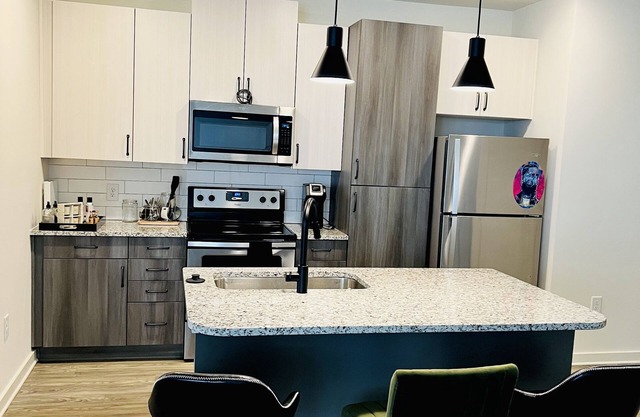 Modern Luxury 1 b/b mini get away