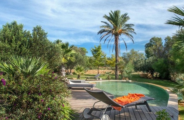 modern luxury villa near the sea with private pool in western sicily