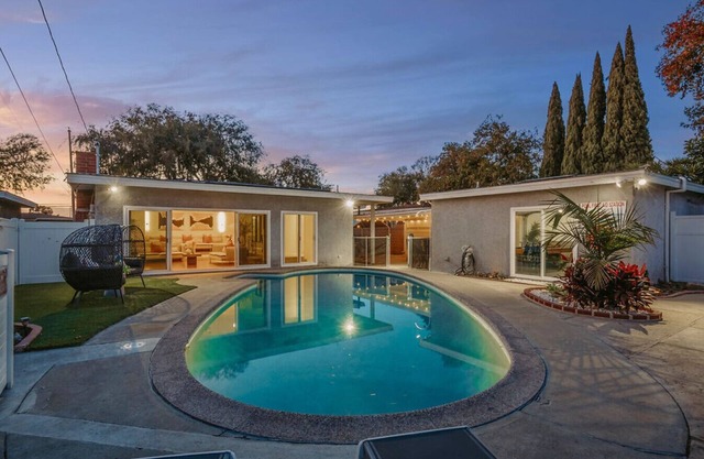 Modern Pool House - 22min toDisney+W/D+P