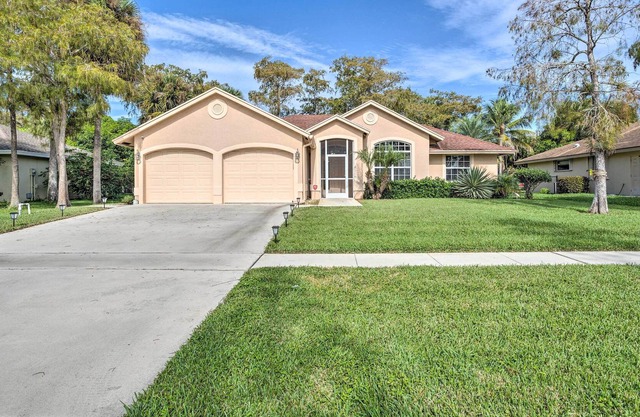 Modern Royal Palm Beach Home 14 Mi to Beaches