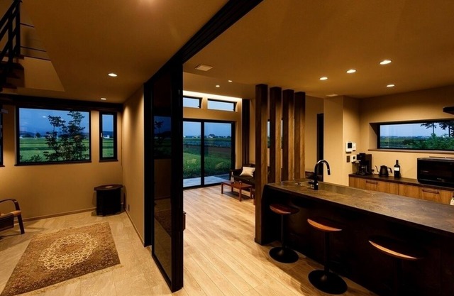 Modern, spacious 3br private villa in Higashikawa with panoramic mountain views