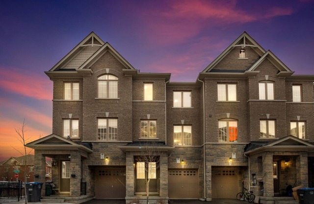 Modern & Spacious Luxe 3 BR Townhome