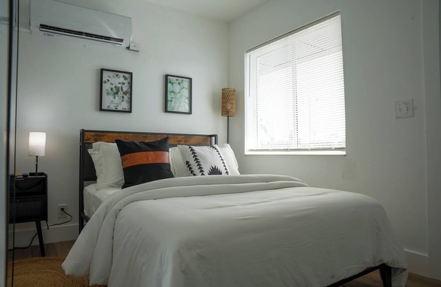 Modern Studio Near Downtown