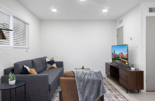 Modern Unit in Austin Just 5 Min from Downtown Fun