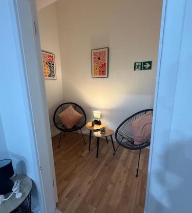 Moderne Unterkunft - Emser
