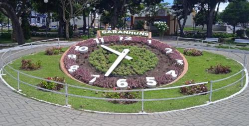 Modesto e perto de tudo