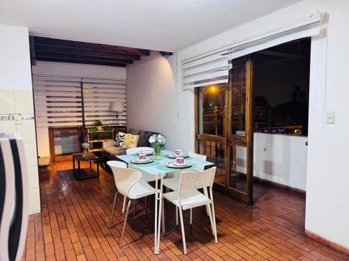 Monterrico Polo Apart 4 - Frente Embajada USA