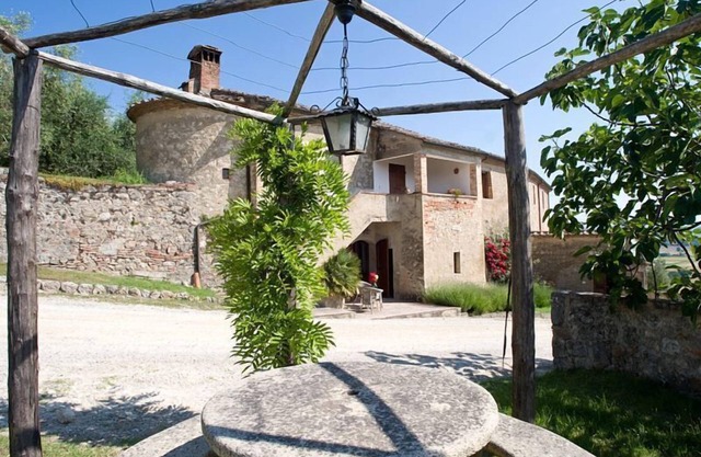 Montestigliano, an authentic farmhouse in the heart of Tuscany, is an oasis of peace and beauty that offers its guests refined residences and an enchanting view