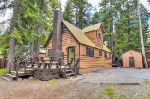 Moose Manor w BBQ Near Tahoe Hiking