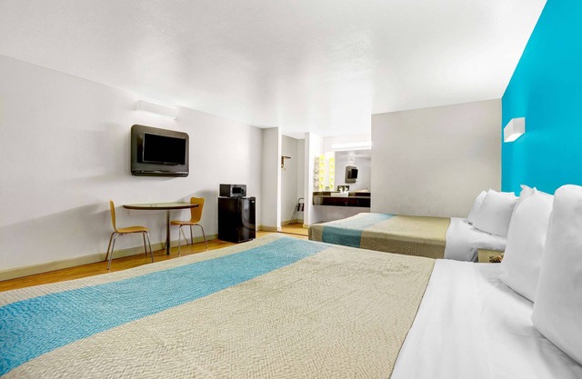 Motel 6 Anderson, CA - Redding Airport