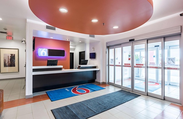 Motel 6 Moosomin, SK