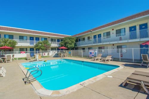 Motel 6-Redding, CA - North
