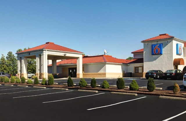 Motel 6-Shepherdsville, KY Louisville South
