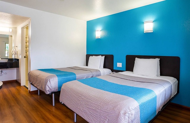 Motel 6 Ventura, CA - Downtown