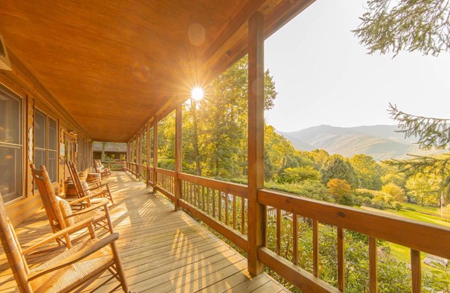 Mount Mitchell Eco Retreat