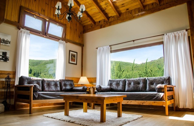 MOUNTAIN CABIN DREAM