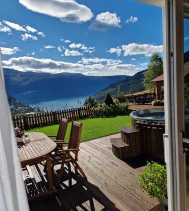 Mountain View Apartment