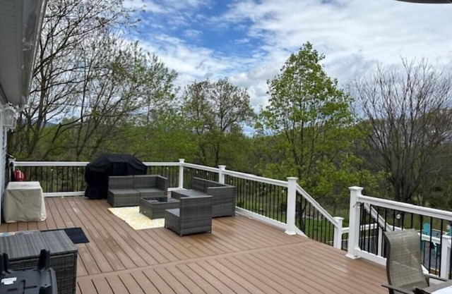 Mountain Views in Buena Vista Farm - Entire Home