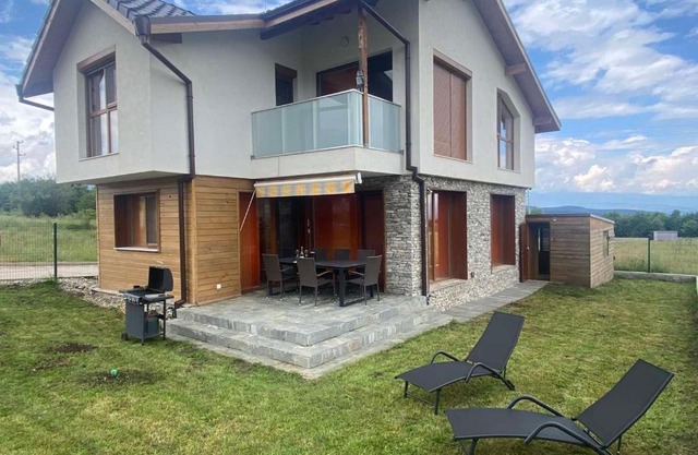 Mountain Villa near Bansko