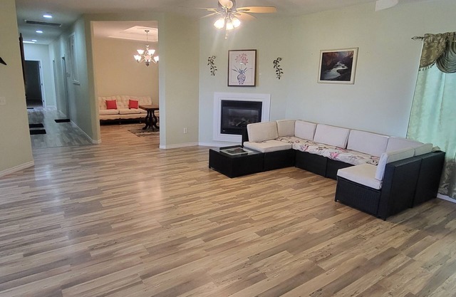 Mt shasta view Farm house